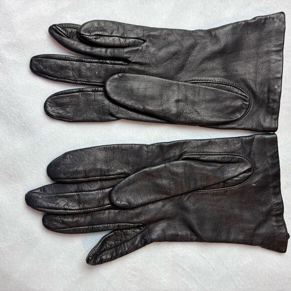 Ladies 6.5/Small Black Leather Gloves Vintage Buttery Soft Wrist Length Driving - Picture 2 of 6